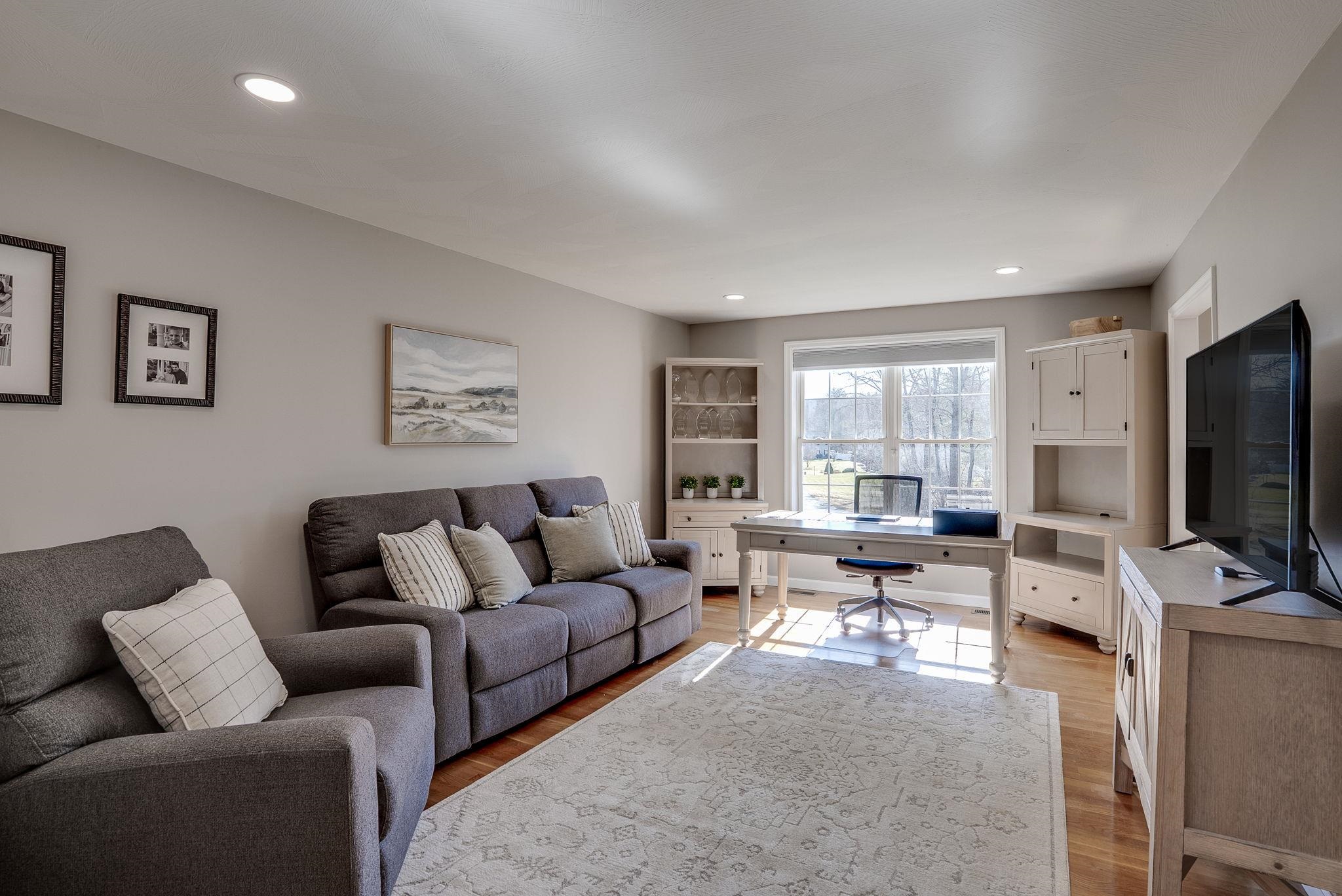 11 Coventry Lane Salem, NH 03079 - Photo 31 of 51