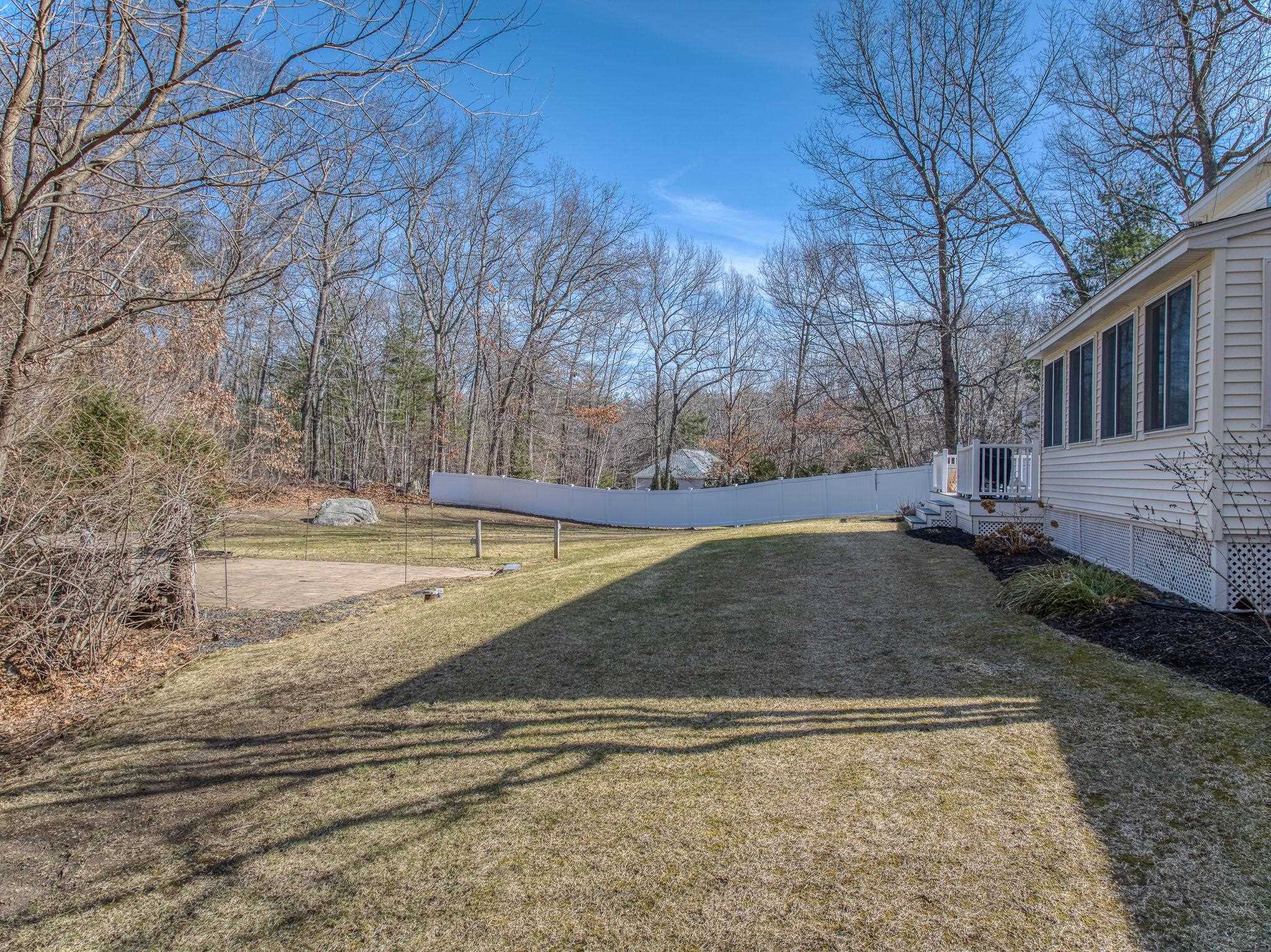 11 Coventry Lane Salem, NH 03079 - Photo 5 of 51