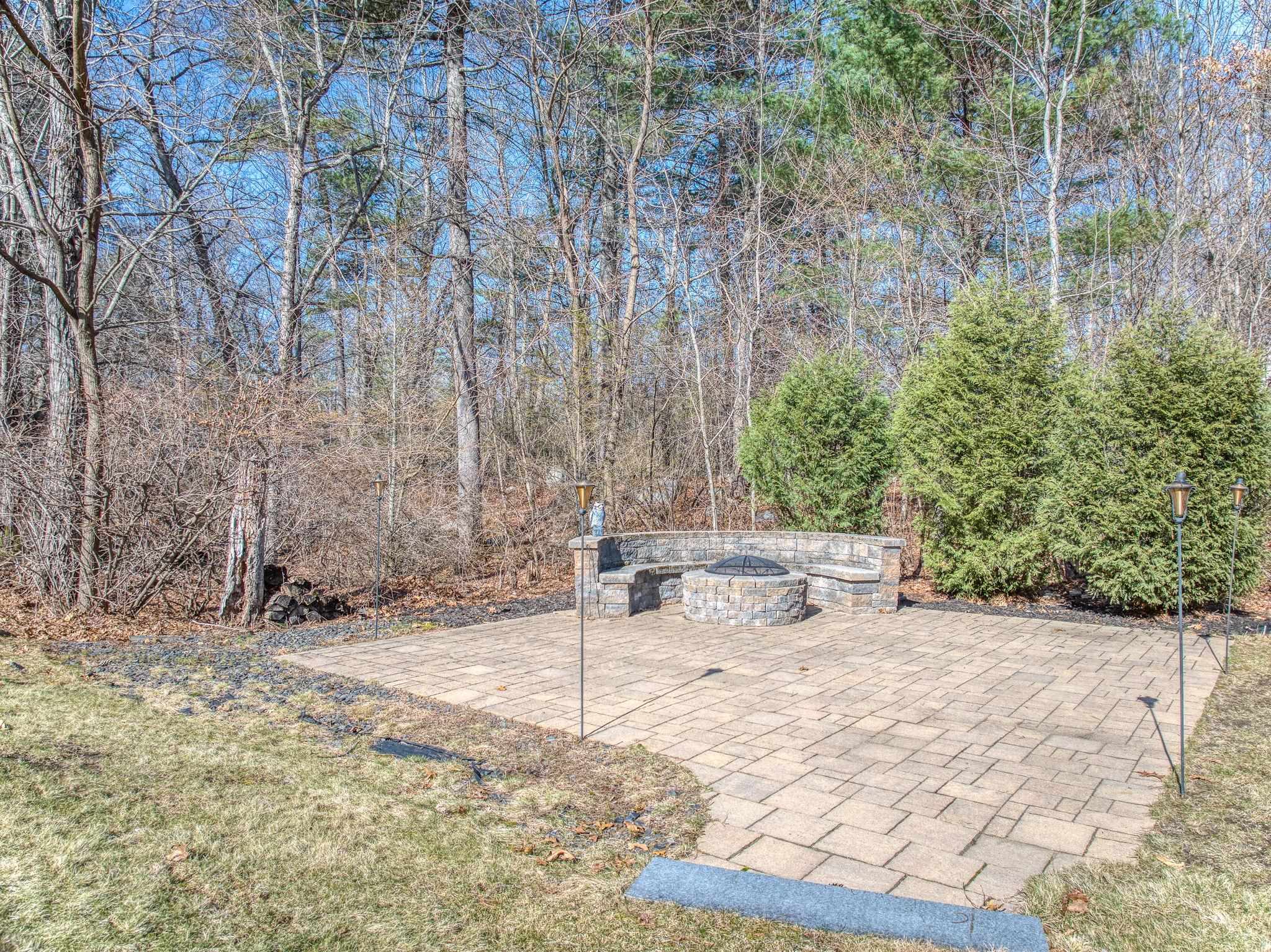 11 Coventry Lane Salem, NH 03079 - Photo 6 of 51