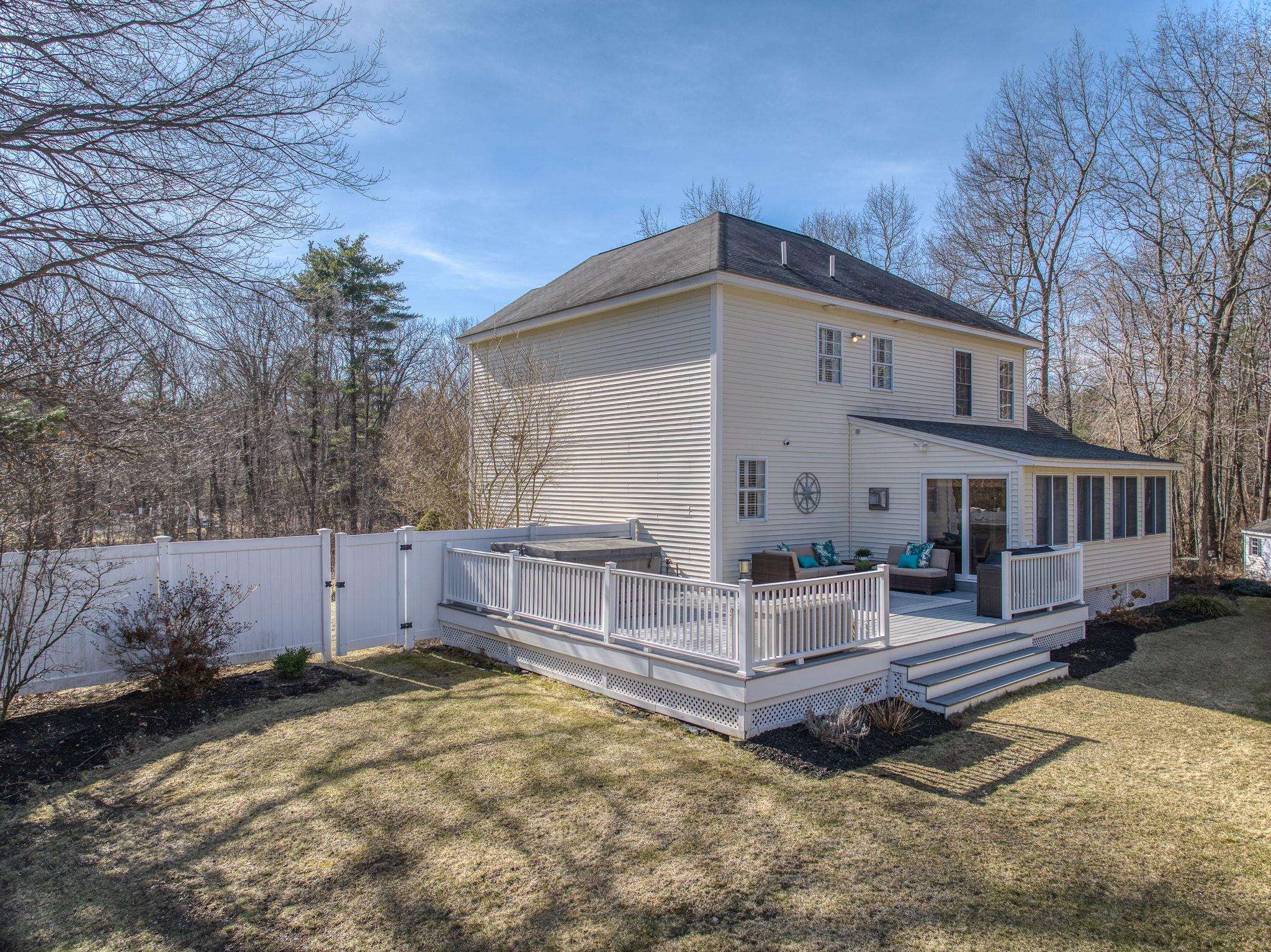 11 Coventry Lane Salem, NH 03079 - Photo 7 of 51