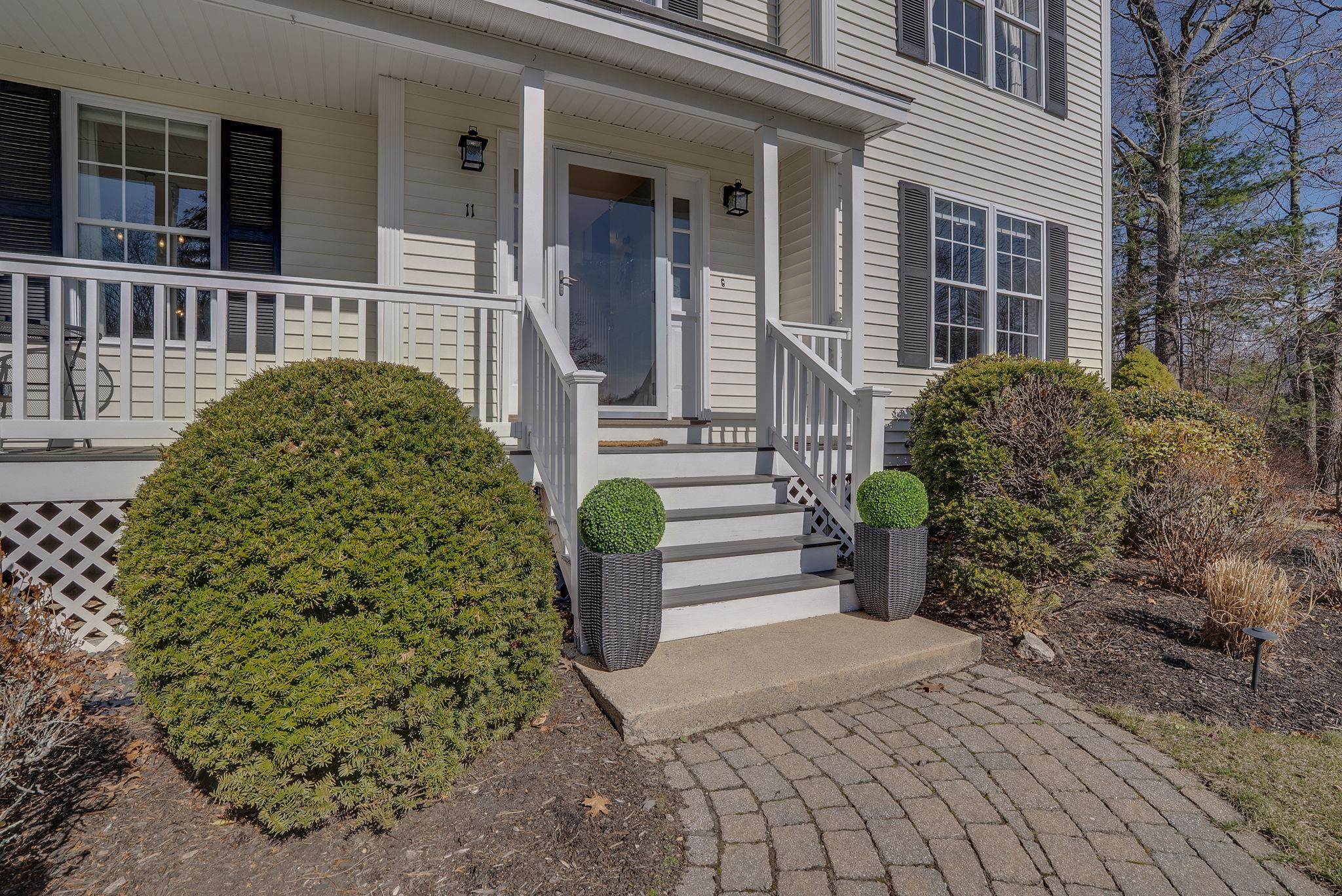 11 Coventry Lane Salem, NH 03079 - Photo 10 of 51