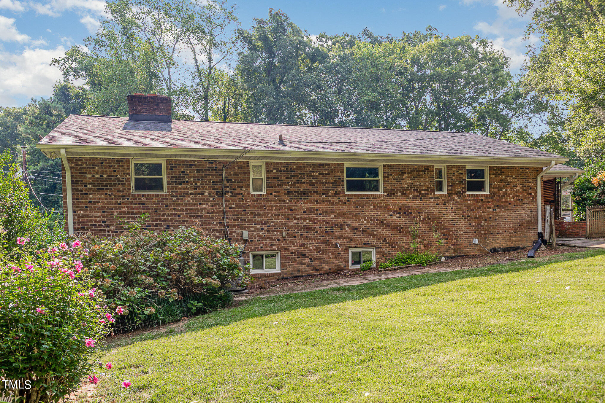 6617 Johnsdale Road Raleigh, NC 27615 - Photo 28 of 30 028_bc4a7070-edit