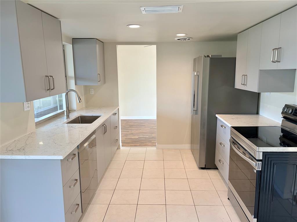 6875 Northwest 15th Street Margate, FL 33063 - Photo 10 of 32