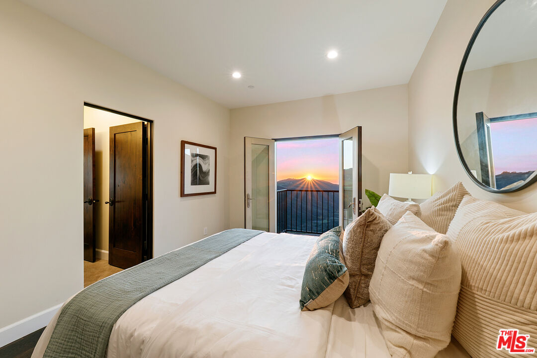 8567-rd Mipolomol Road Malibu, CA 90265 - Photo 15 of 33