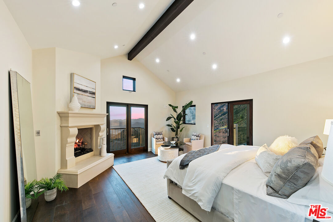 8567-rd Mipolomol Road Malibu, CA 90265 - Photo 10 of 33