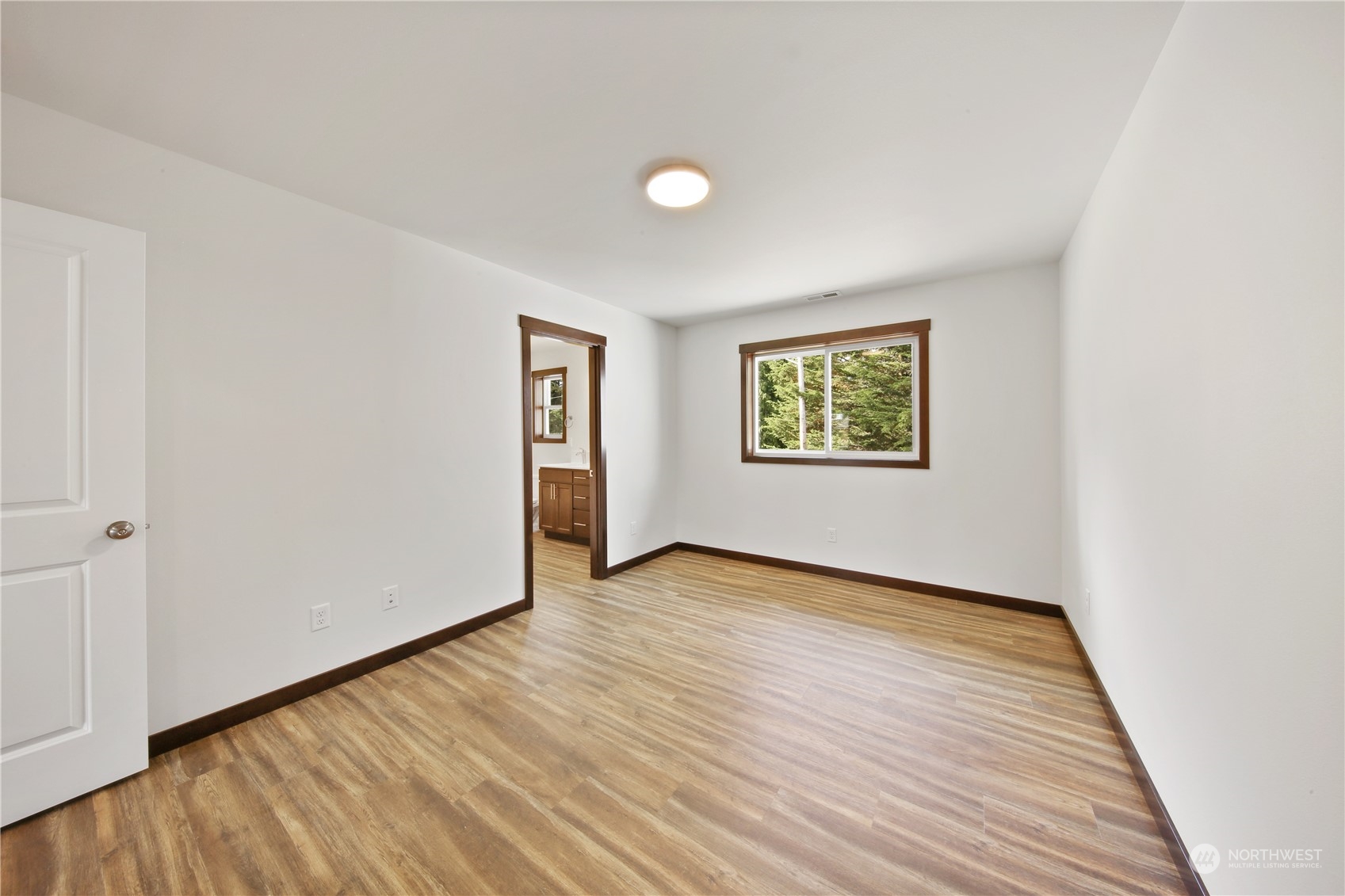 9538 Holly Drive Everett, WA 98204 - Photo 9 of 22