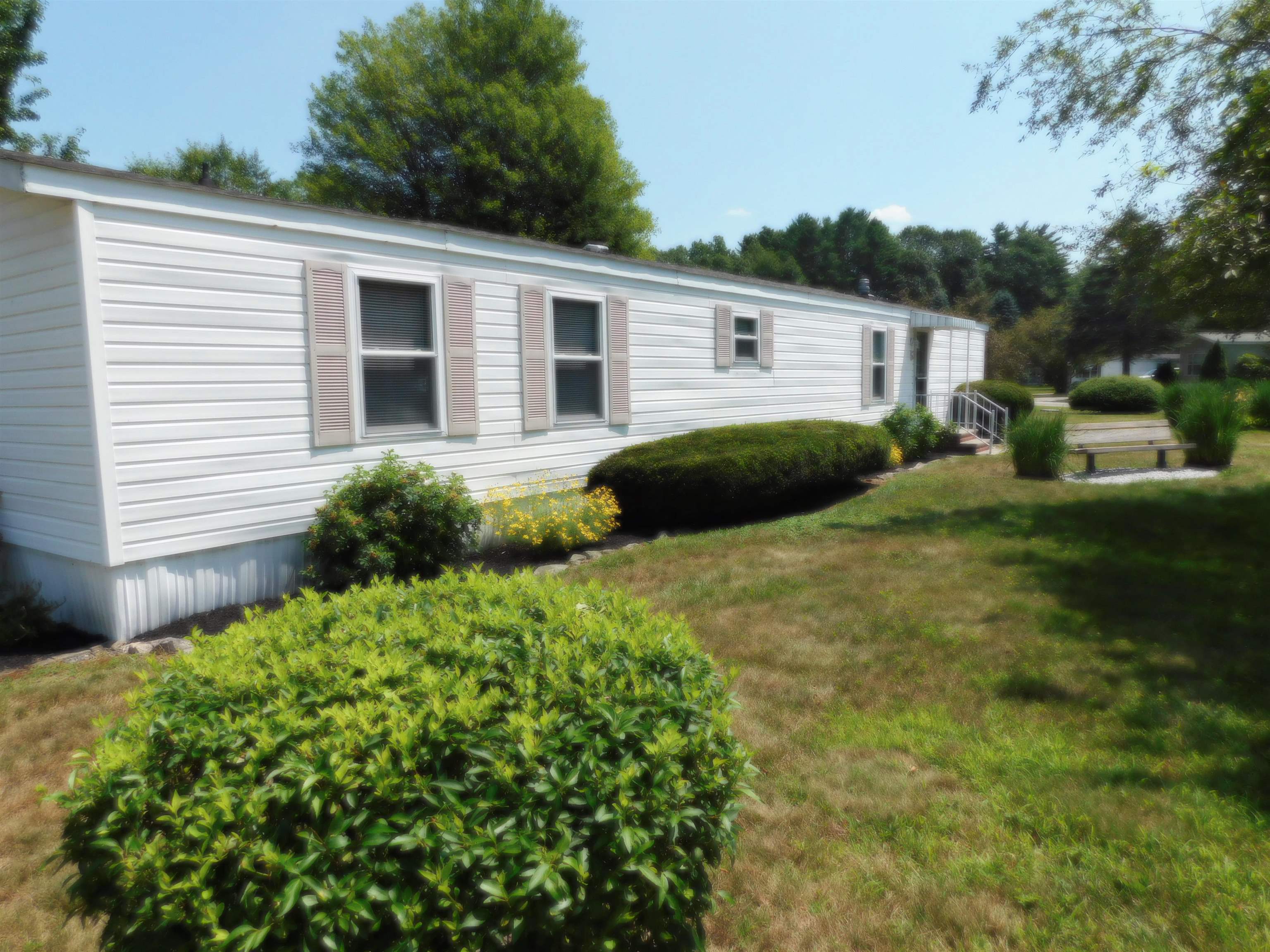 5 Caribbean Lane Rochester, NH 03867 - Photo 1 of 37