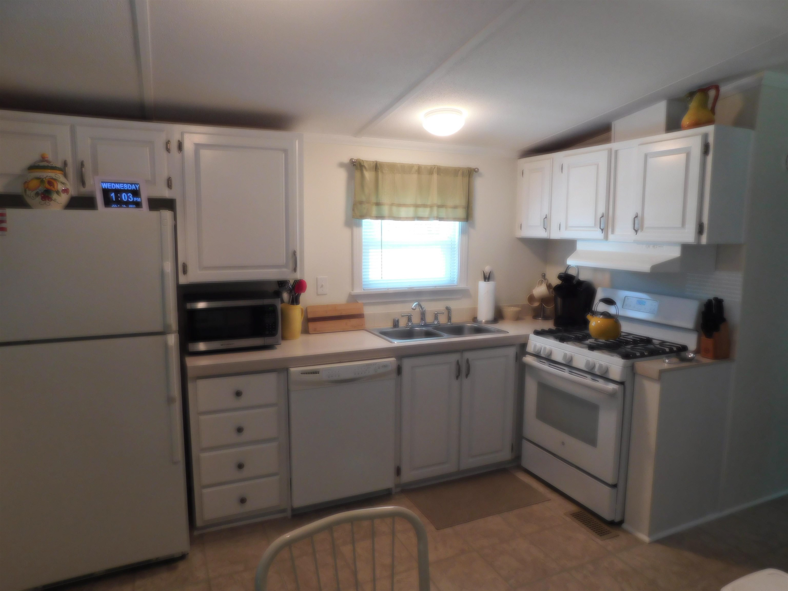 5 Caribbean Lane Rochester, NH 03867 - Photo 11 of 37