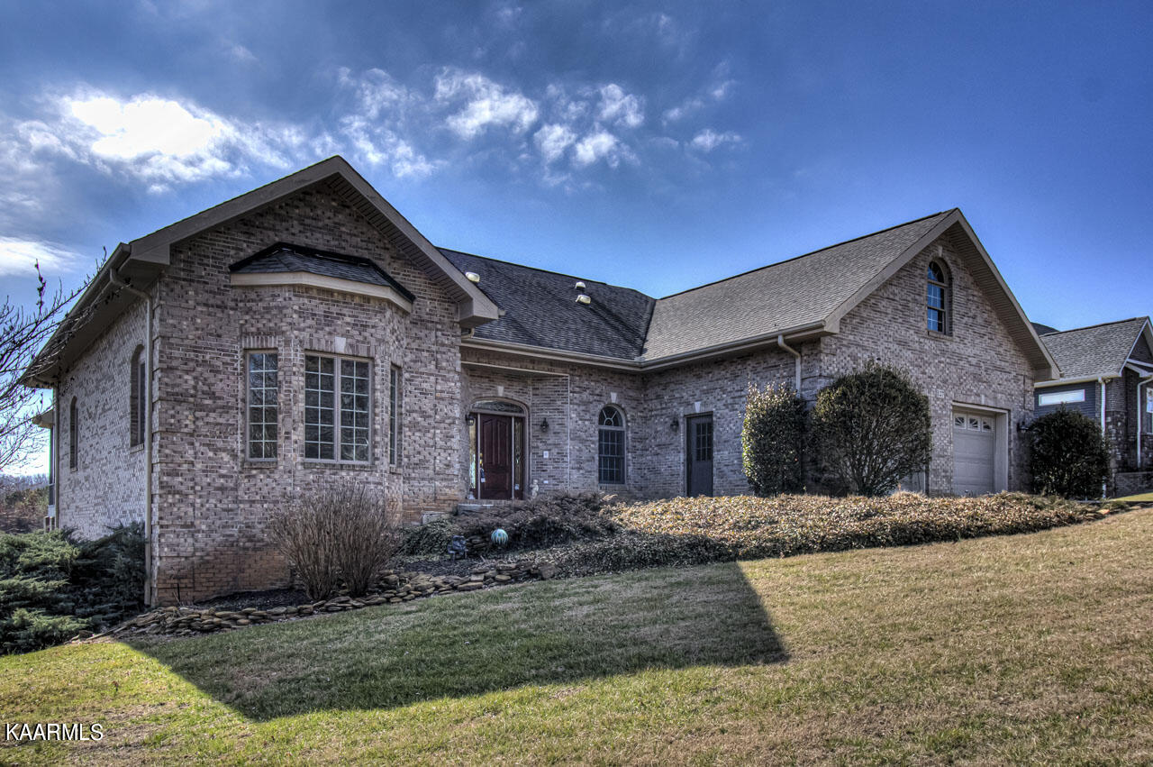 127 Santee Way Loudon, TN 37774 - Photo 1 of 37 Front