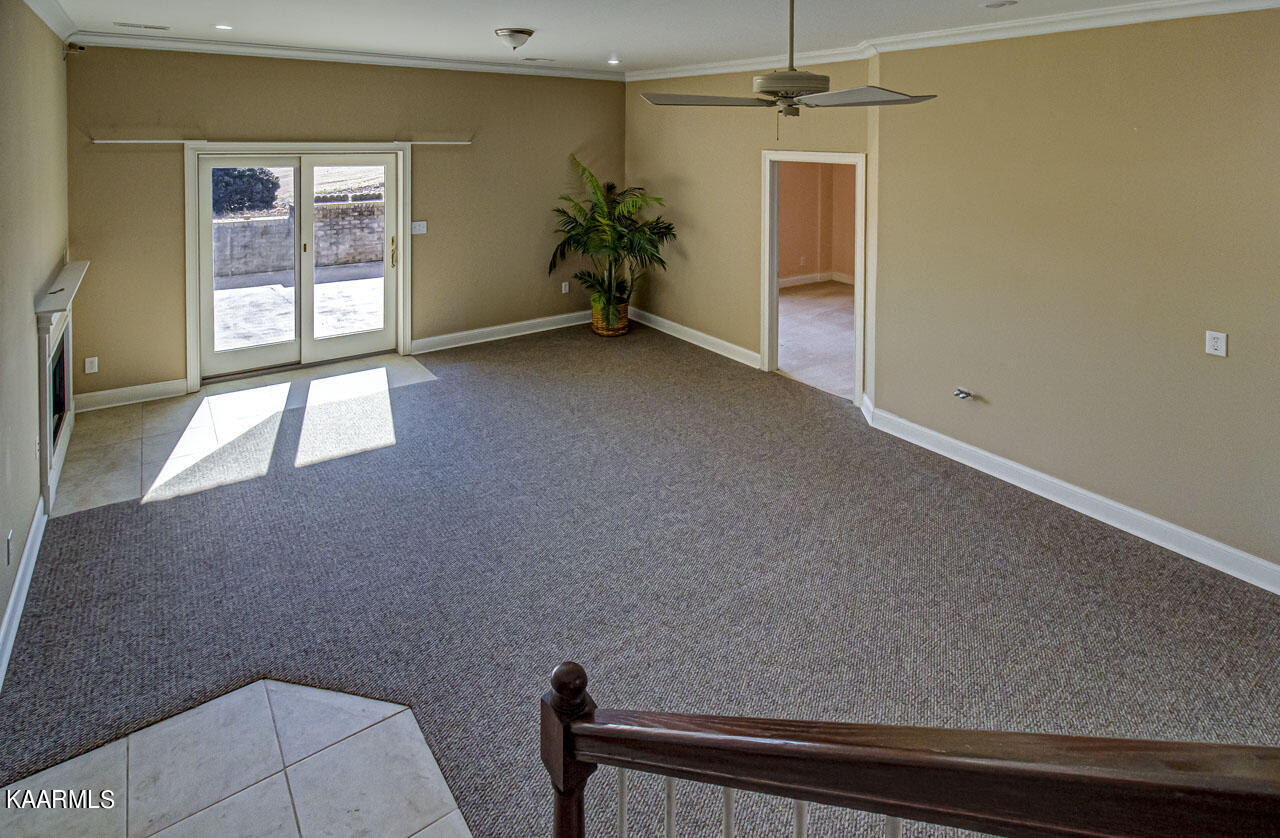 127 Santee Way Loudon, TN 37774 - Photo 25 of 37 Family Room