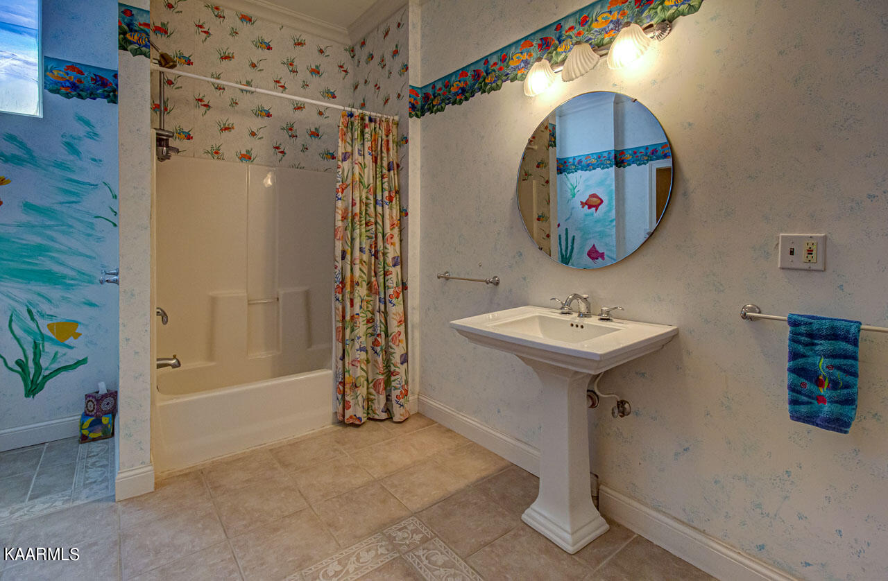 127 Santee Way Loudon, TN 37774 - Photo 27 of 37 Bath 3