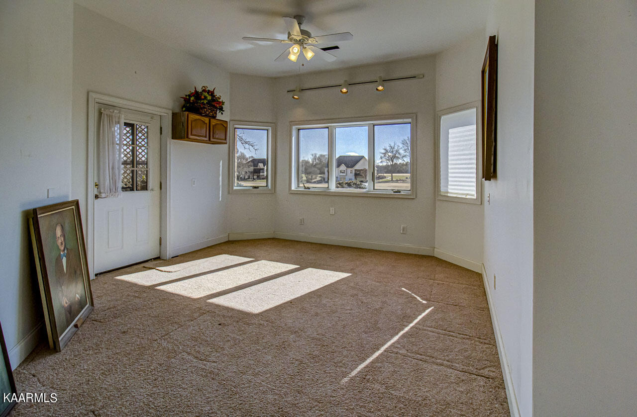 127 Santee Way Loudon, TN 37774 - Photo 31 of 37 Office
