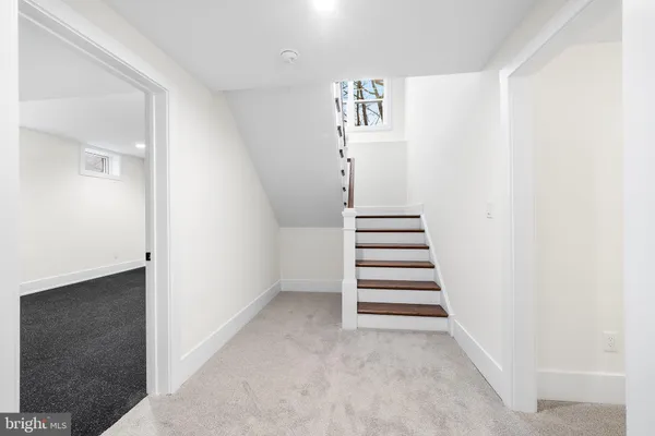a view of entryway and stairs
