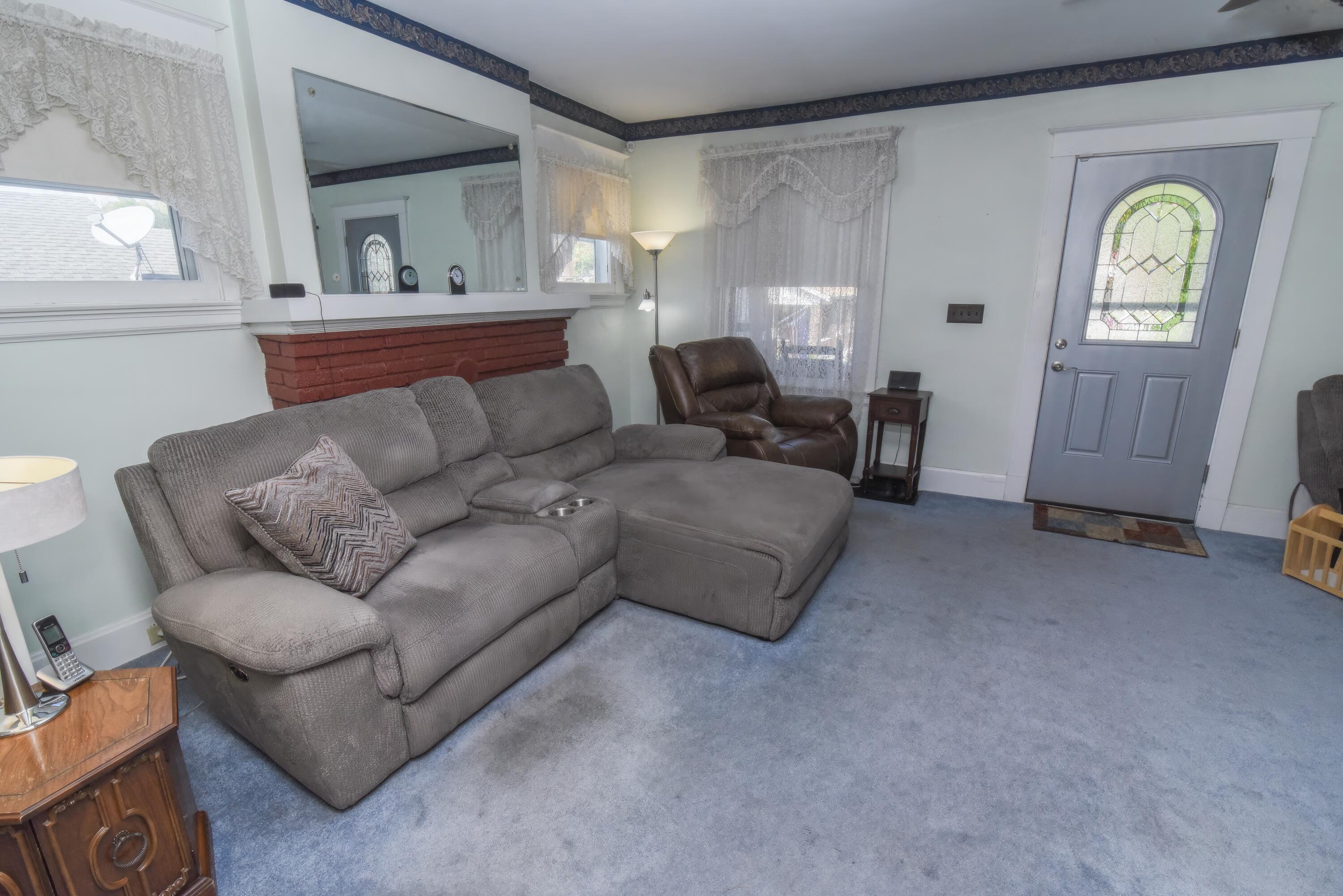 2132 Linden Road Newport, KY 41071 - Photo 9 of 38 Gallery Image 9