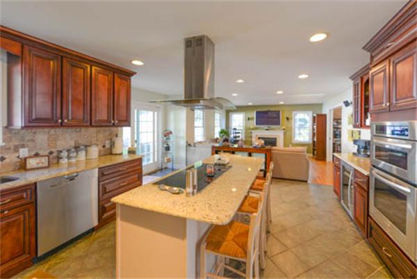 5 Tucker Road Canton, MA 02021 - Photo 9 of 30 Gallery Image 9