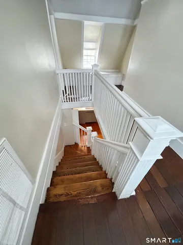 $2,800 | 157 Main Street, Farmington, CT 06032