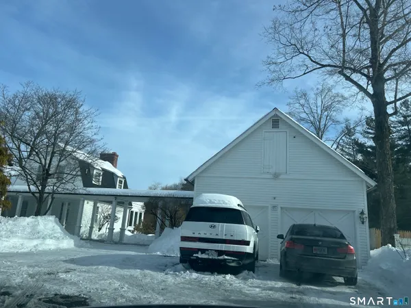 $2,500 | 157 Main Street, Farmington, CT 06032