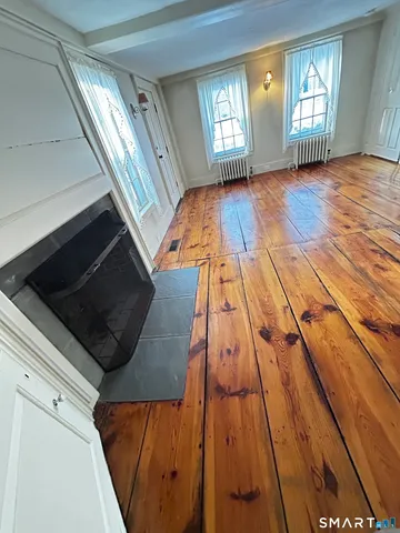 $2,800 | 157 Main Street, Farmington, CT 06032