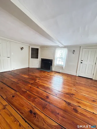 $2,500 | 157 Main Street, Farmington, CT 06032