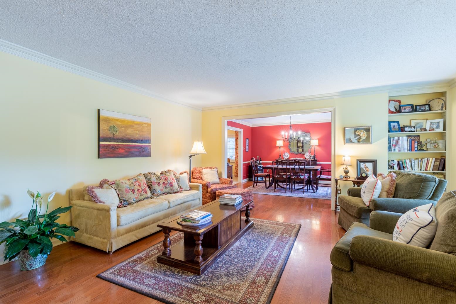 7140 River Reach Road Germantown, TN 38138 - Photo 4 of 25 a living room with furniture and a flat screen tv