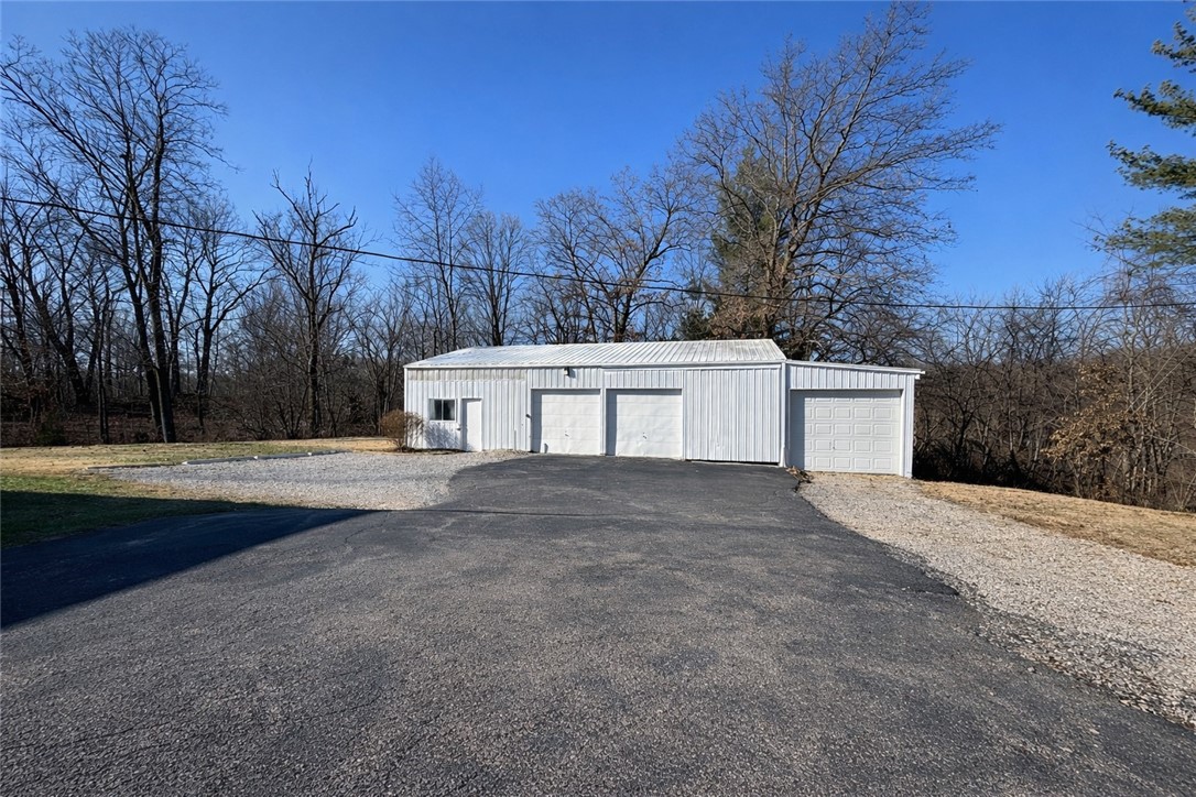 2945 Lincoln Hwy Road Charleston, IL 61920 - Photo 3 of 22