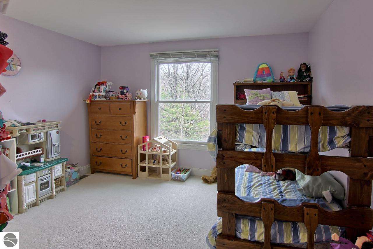 754 Napolean Way Traverse City, MI 49696 - Photo 11 of 25 1783464-10.JPG