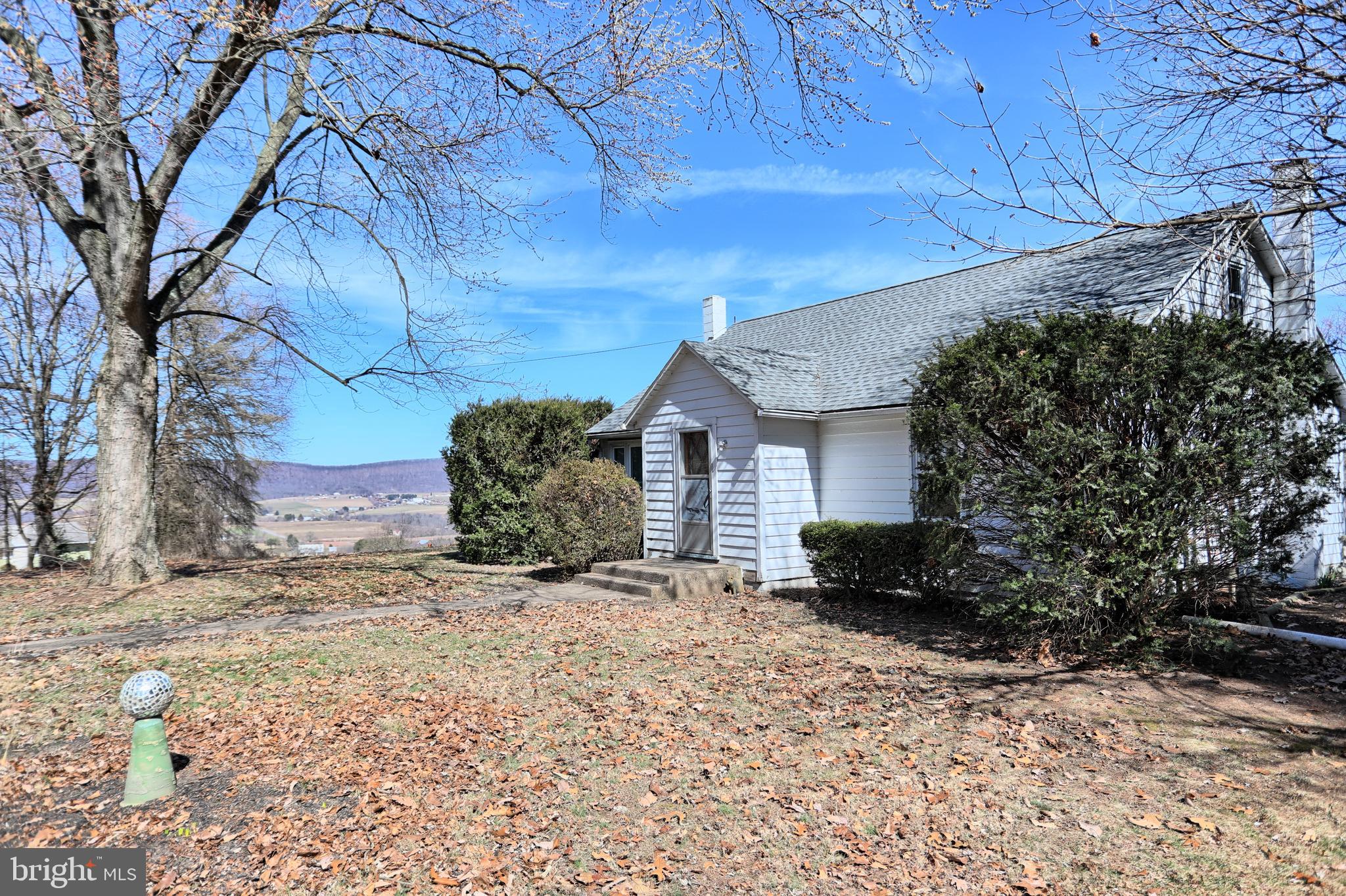1129 Enders Road Halifax, PA 17032 - Photo 4 of 15
