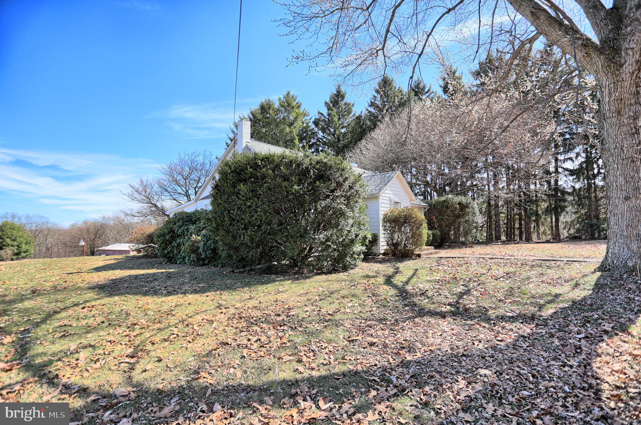 1129 Enders Road Halifax, PA 17032 - Photo 5 of 15