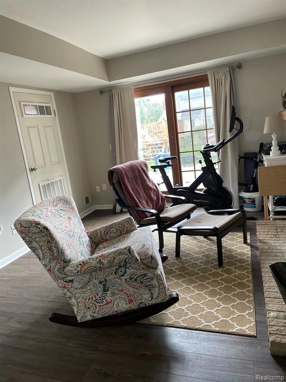 22271 Derby Road Woodhaven, MI 48183 - Photo 19 of 23
