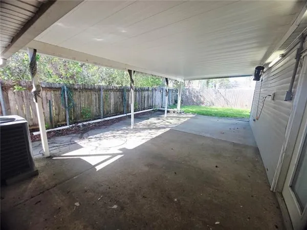 $1,700 | 172 Ursula Drive, Avondale, LA 70094