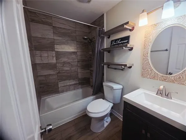 $1,700 | 172 Ursula Drive, Avondale, LA 70094