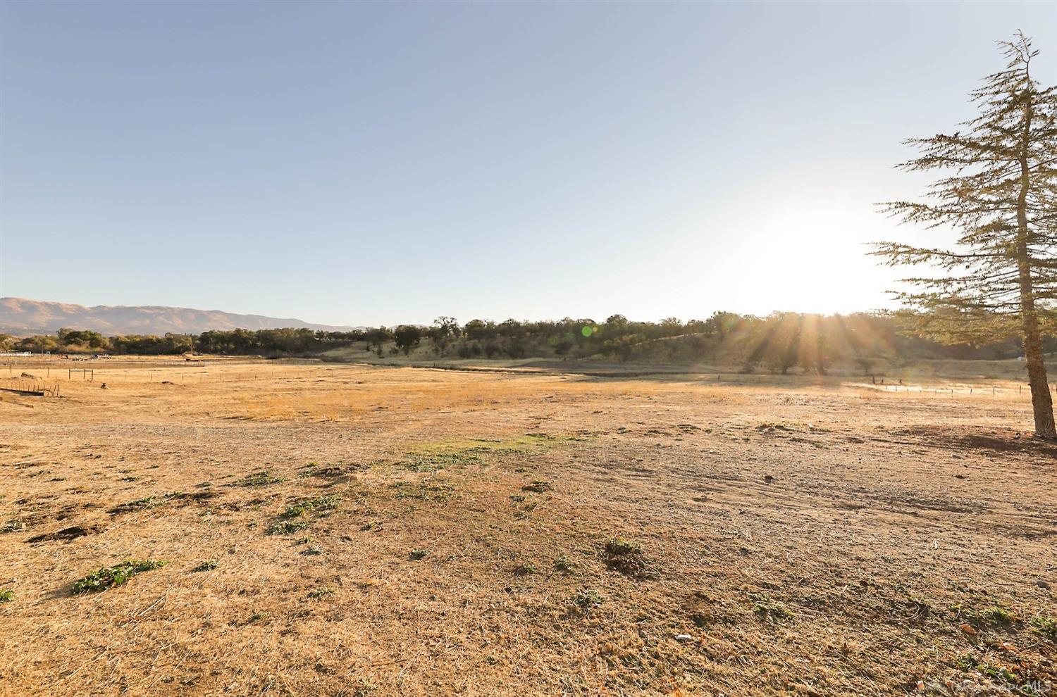 20748 Old Town Road Tehachapi, CA 93561 - Photo 4 of 30 Gallery Image 4