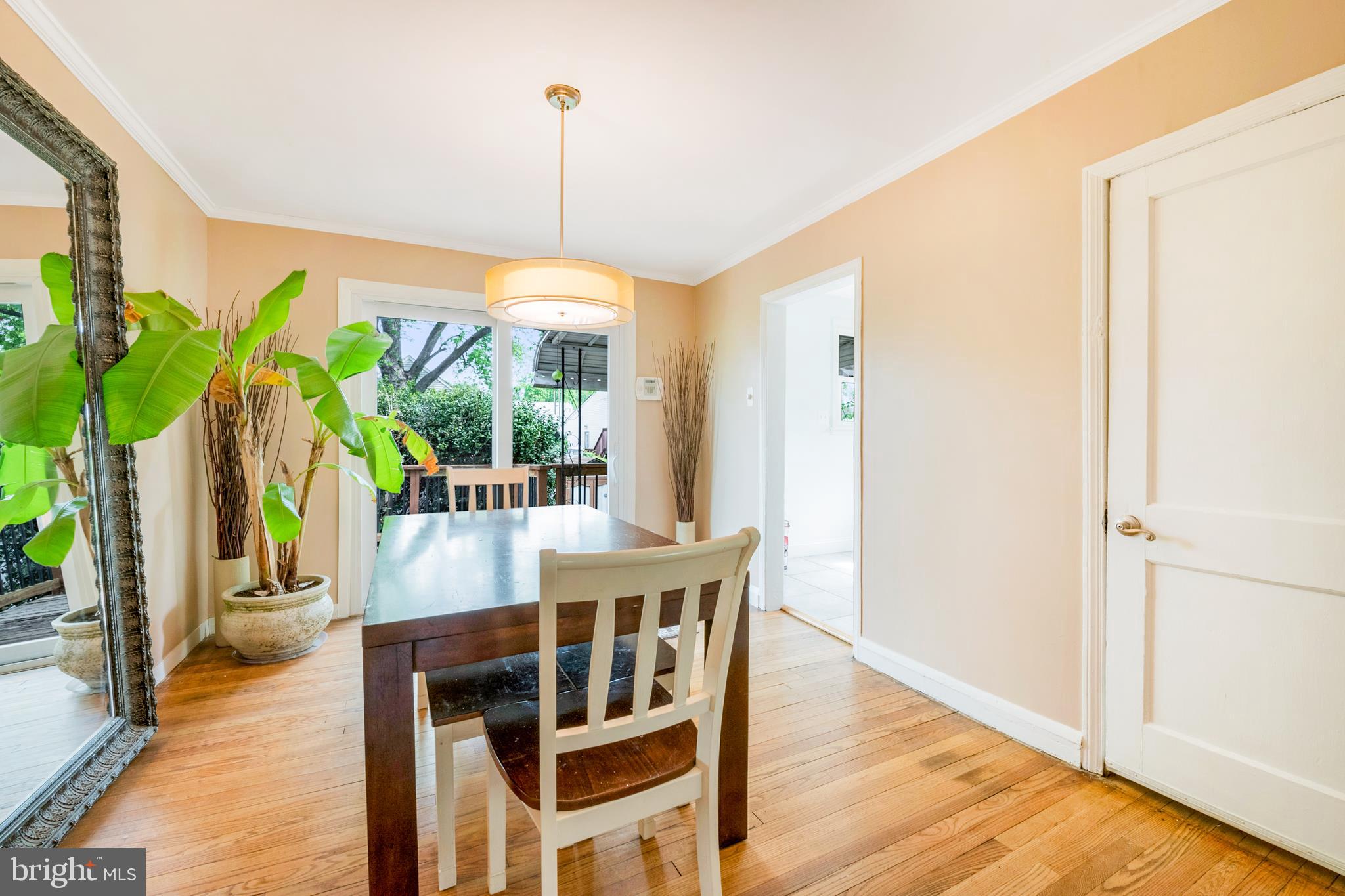 418 Cresswell Road Baltimore, MD 21225 - Photo 8 of 41 Neutral