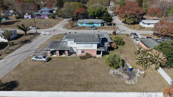 $325,000 | 802 North 15th Street, Fort Pierce, FL 34950