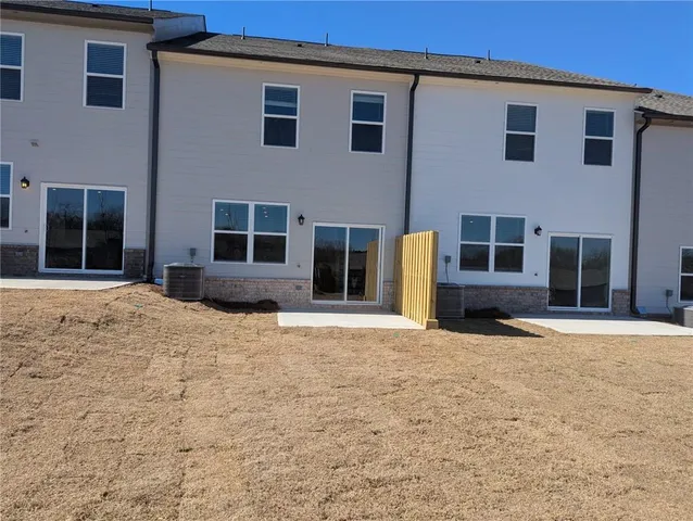 a house view with a outdoor space