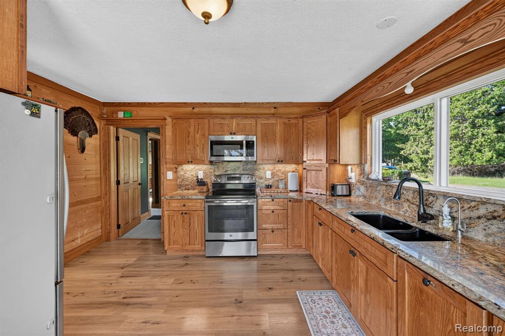 3658 Newburg Road Durand, MI 48429 - Photo 15 of 56
