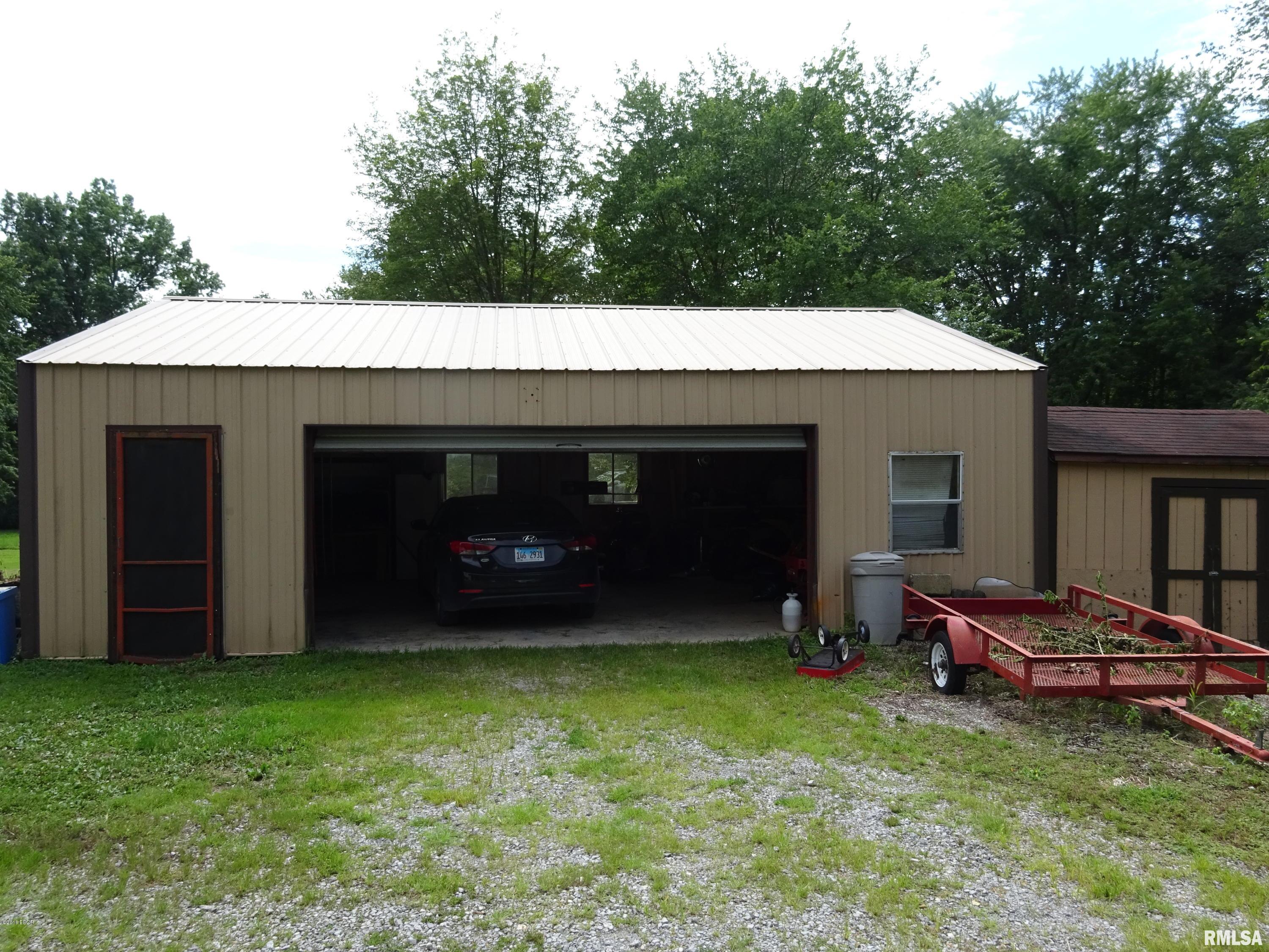 405 Smith Road Carrier Mills, IL 62917 - Photo 11 of 20