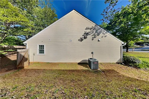 $2,140 | 3349 Sentinel Circle, Lawrenceville, GA 30043