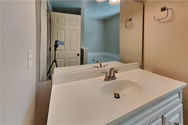 $2,140 | 3349 Sentinel Circle, Lawrenceville, GA 30043