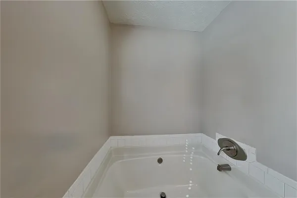 $2,140 | 3349 Sentinel Circle, Lawrenceville, GA 30043