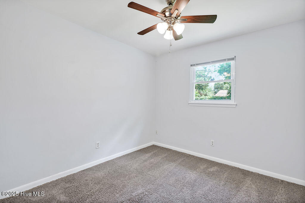 305 Lancaster Road Wilmington, NC 28409 - Photo 14 of 25 305LancasterRoad-20