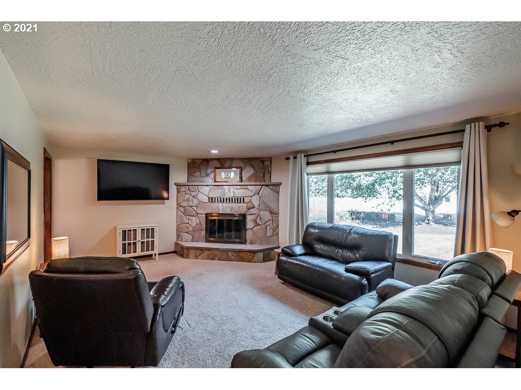 13274 Marlatt Road South Jefferson, OR 97352 - Photo 13 of 32 Gallery Image 13