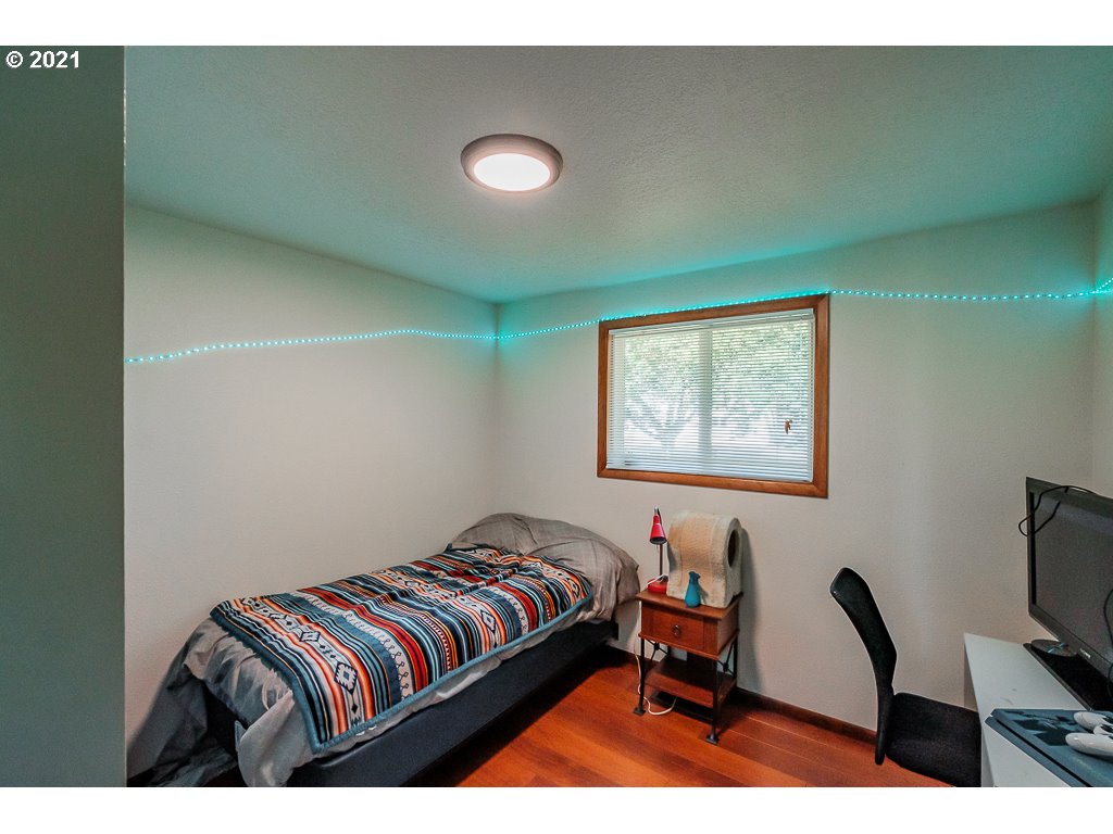 13274 Marlatt Road South Jefferson, OR 97352 - Photo 14 of 32 Gallery Image 14