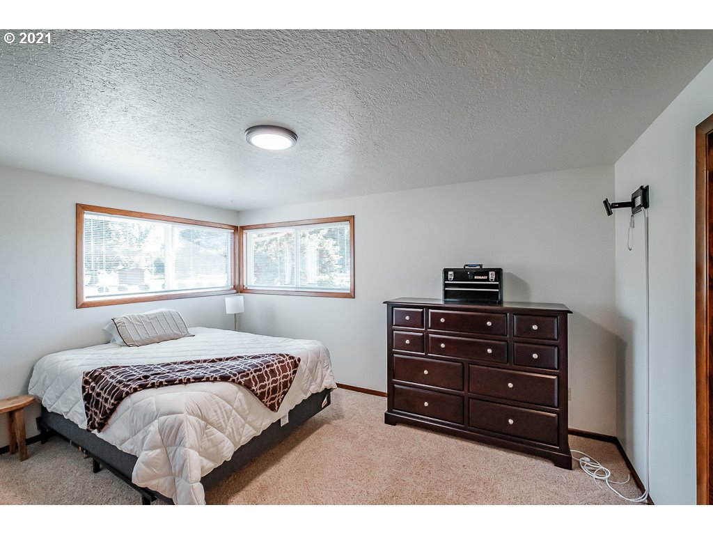 13274 Marlatt Road South Jefferson, OR 97352 - Photo 17 of 32 Gallery Image 17
