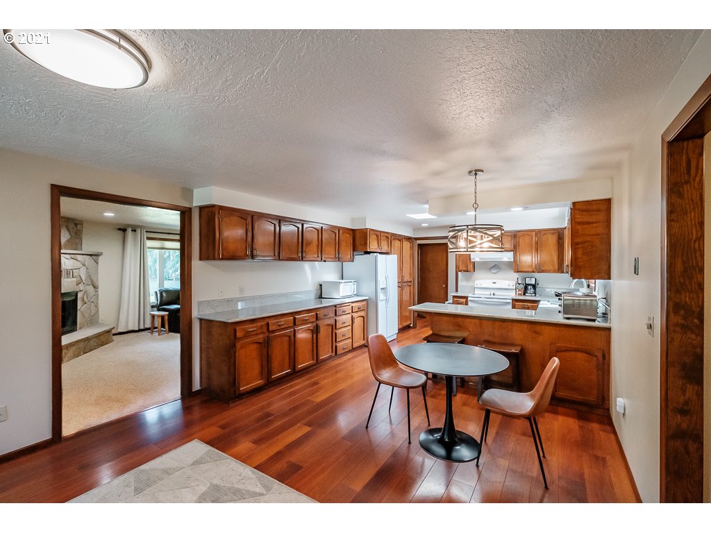 13274 Marlatt Road South Jefferson, OR 97352 - Photo 8 of 32 Gallery Image 8