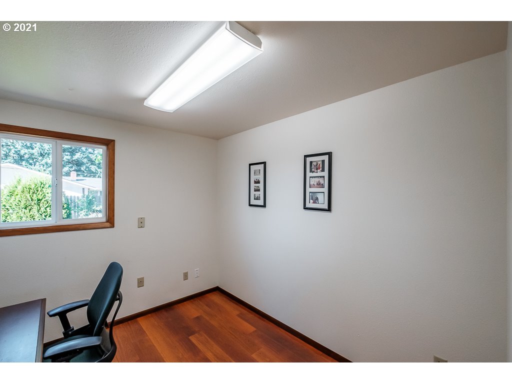 13274 Marlatt Road South Jefferson, OR 97352 - Photo 10 of 32 Gallery Image 10