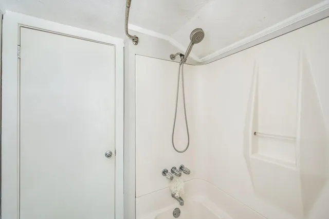 $445,000 | 348 Dover Point Road, Dover, NH 03820