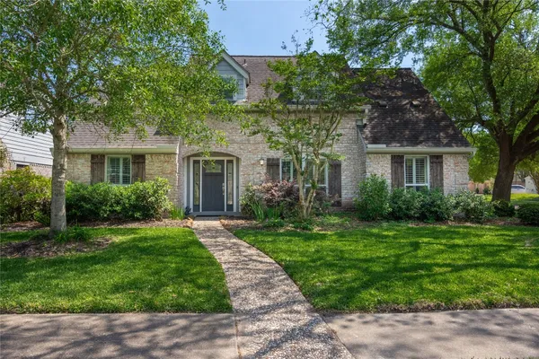 $345,000 | 502 Lorie Lane, Pasadena, TX 77586