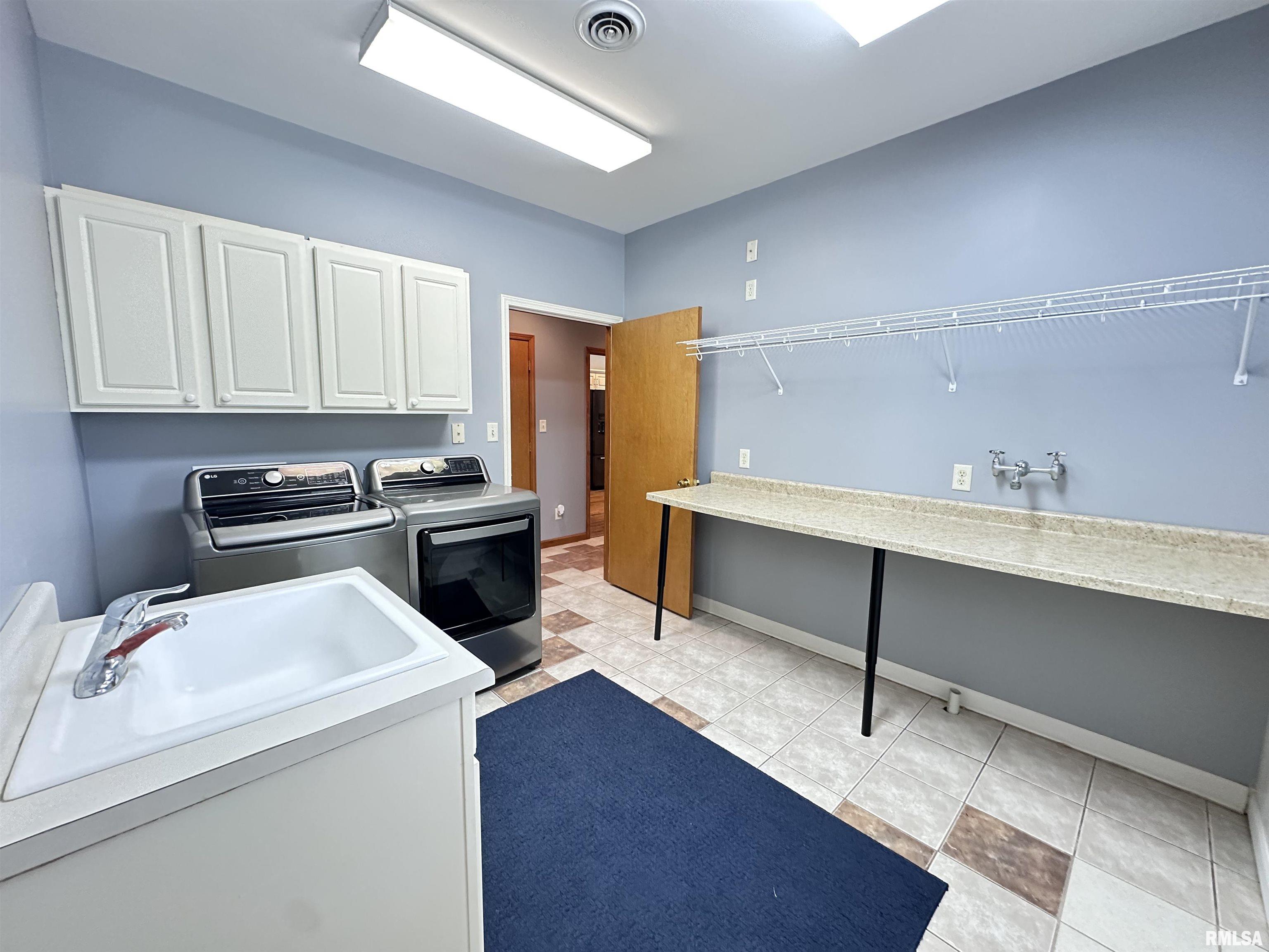 1535 Howard Road Marion, IL 62959 - Photo 21 of 40