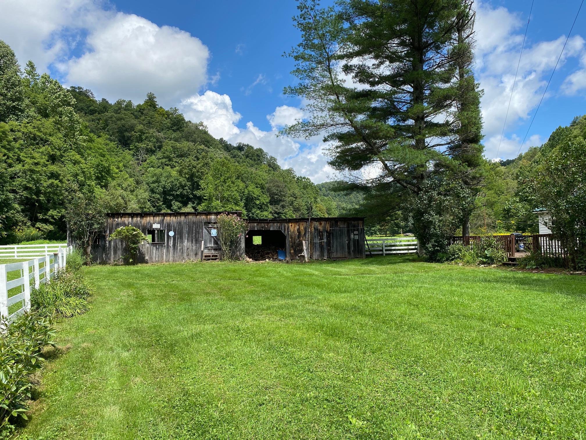 2628 Robins Fork Road Renick, WV 24966 - Photo 16 of 51 Gallery Image 16